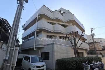 ロイヤル塚口本町の外観（北東側から）