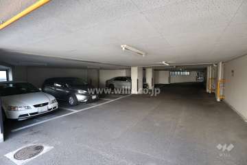 敷地内駐車場(屋内平面式)