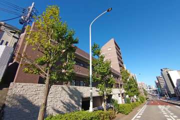 オリンポス代々木公園の外観（南西側から）