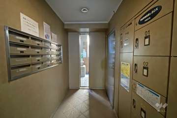 集合ポストと宅配ボックス