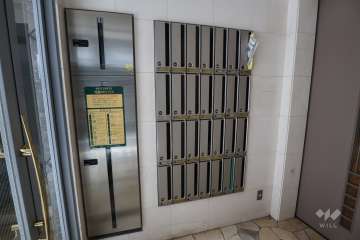 宅配ボックスと共用ポスト