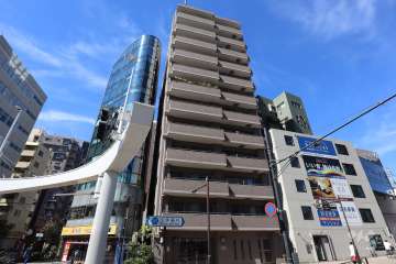 エクセルシオール西新宿の外観（東側から）