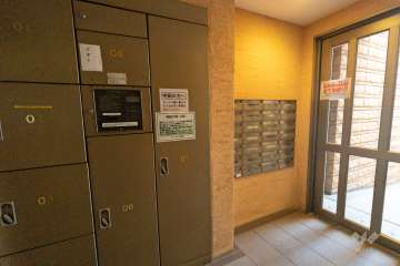宅配ボックスと共用ポスト