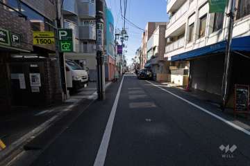 敷地北側の前面道路