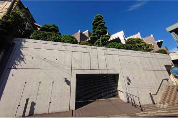 ヒルクレスト神山の外観（南東側から）