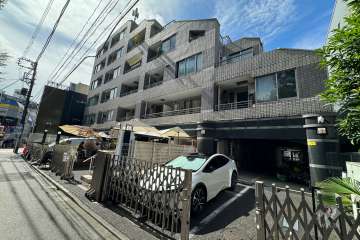 アクシア原宿の外観（北東側から）