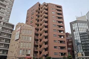 マイキャッスル代々木の外観（西側から）