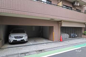 敷地内駐車場（屋内平面式）