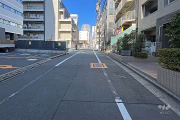 敷地南西側の前面道路