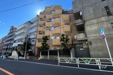 ルセージュ初台の外観（北東側から）