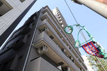 マンションの外観（南西側から）