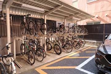 駐輪場（屋根付き）