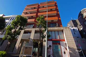 ビット代々木上原２の外観（南東側から）