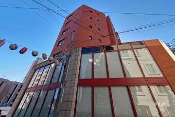 ビット代々木上原２の外観（北東側から）