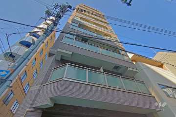 菱和パレス渋谷西壱番館の外観（南西側から）