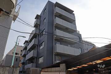 エクセルシオール初台の外観（北側から）