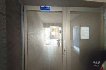 駐輪場の出入口