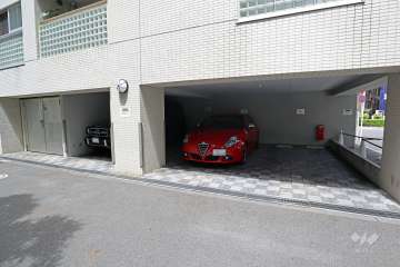 敷地内駐車場（屋内平面式）