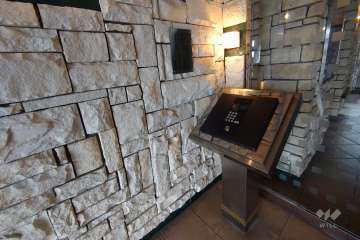 エントランスはオートロック付きです。