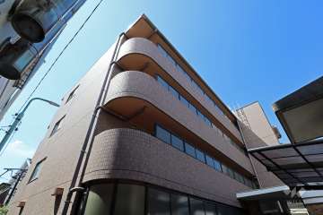 アイディ幡ヶ谷の外観（北東側から）