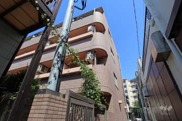 アイディ幡ヶ谷の外観（南東側から）