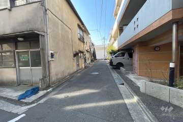 敷地東側前面道路