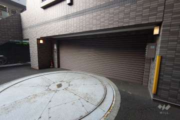 駐車場の出入り口