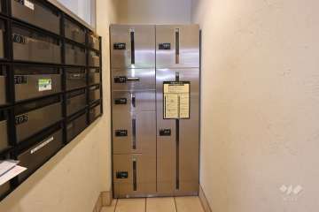 宅配ボックスと共用ポスト