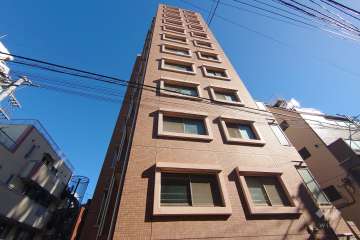 アイディーコート新宿西アルテの外観（北東側から）