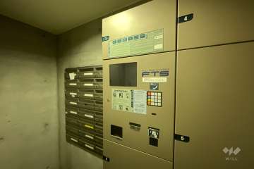 宅配ボックスと共用ポスト