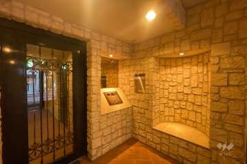 エントランスはオートロック付きです。