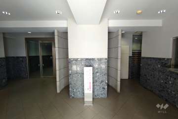 エントランスホール