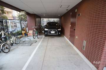 敷地内駐車場（屋内平面式）