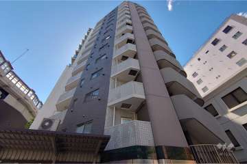 プレールドゥーク笹塚の外観（南東側から）