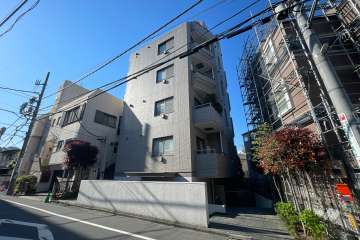 ビット代々木上原ラティスの外観（北西側から）