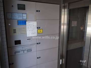 エントランスにある宅配ボックス