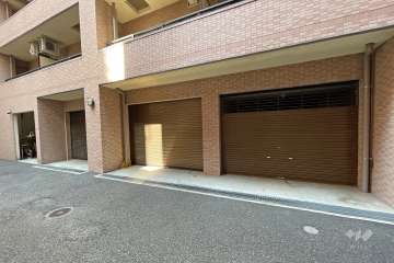 敷地内駐車場（屋内平面式）