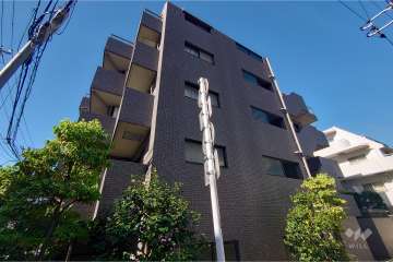 ルーブル笹塚弐番館の外観（南西側から）