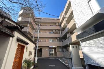 プレール渋谷壱番館の外観（南東側から）