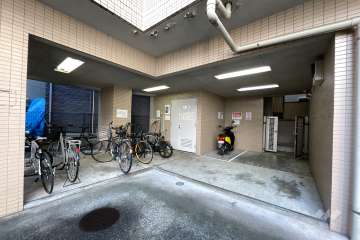 駐輪場（屋根付き）