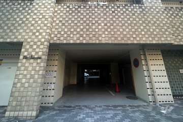 駐車場の出入り口