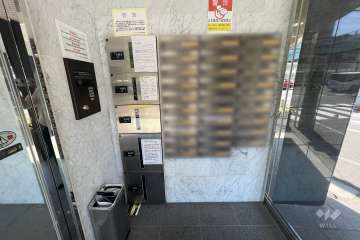 共用ポストと宅配ボックス