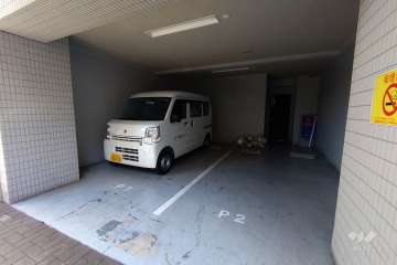 敷地内駐車場（屋内平面式）