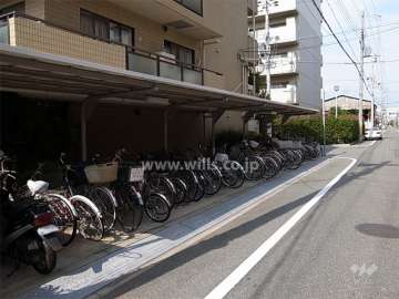 駐輪場