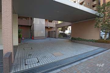 駐車場の出入り口