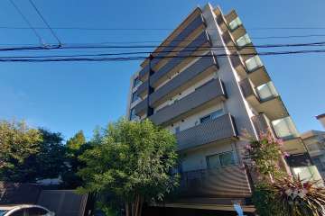 ピアース笹塚の外観（北東側から）
