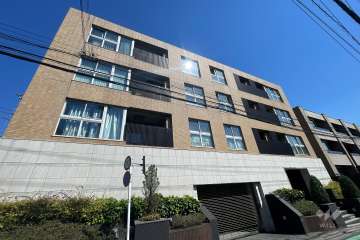 プラネスーペリア代々木参宮橋の外観（南西側から）