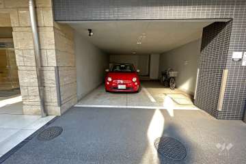 敷地内駐車場（屋外平面式）