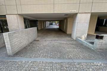 駐車場出入口（リングシャッター付き）