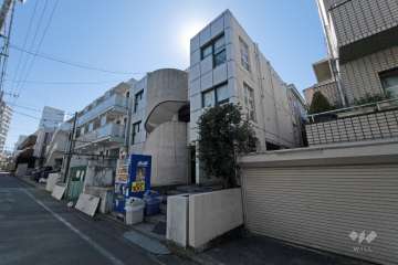 ヴェルメゾン初台の外観（北東側から）